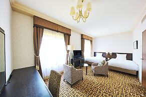 Okura Chiba Hotel