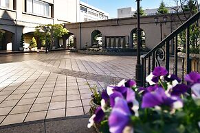 Okura Chiba Hotel