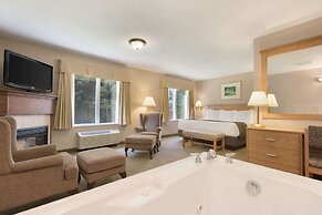 Days Inn & Suites by Wyndham Thunder Bay
