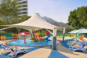 Le Meridien Al Aqah Beach Resort