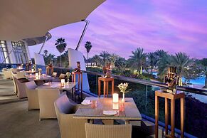 Le Meridien Al Aqah Beach Resort