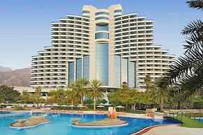 Le Meridien Al Aqah Beach Resort