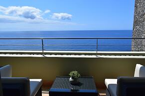 Madeira Regency Cliff