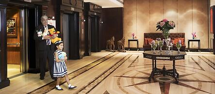 Taj Lands End