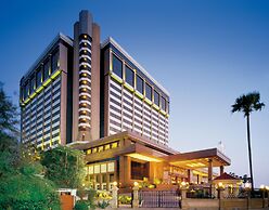 Taj Lands End