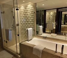 Taj Lands End