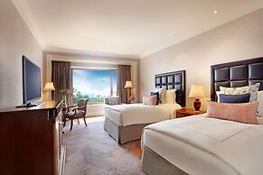 Taj Lands End