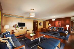 Taj Lands End
