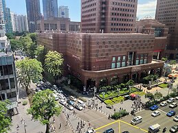 Pullman Singapore Orchard
