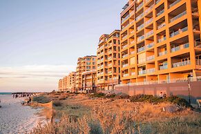 Oaks Glenelg Plaza Pier Suites