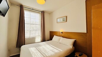 Arriva Hotel