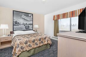 Super 8 by Wyndham Stettler