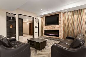 Super 8 by Wyndham Ajax/Toronto On