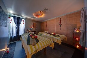 Ascot Hotel