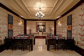 Ascot Hotel