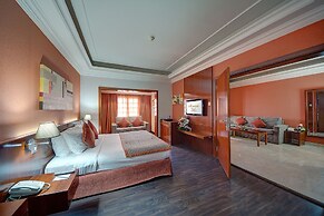 Ascot Hotel