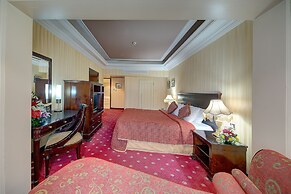 Ascot Hotel