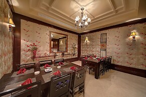 Ascot Hotel