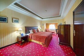 Ascot Hotel