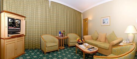 Grand Continental Hotel