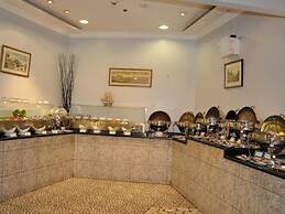 Grand Continental Hotel
