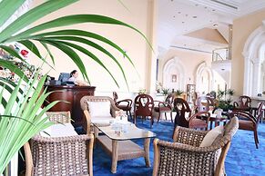 Grand Continental Hotel
