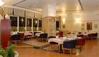 Grand Continental Hotel