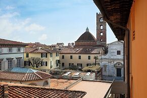 Grand Universe Lucca, Autograph Collection