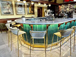Green Garden Hotel