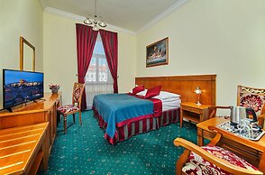 Green Garden Hotel