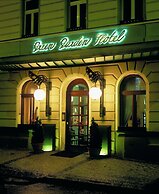 Green Garden Hotel