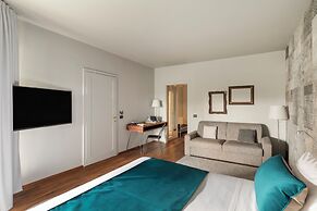 Living Hotel
