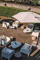 Living Hotel