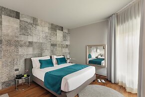 Living Hotel