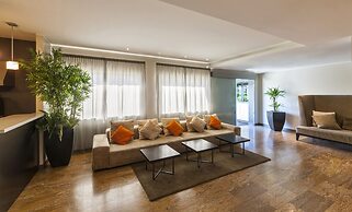 Living Hotel