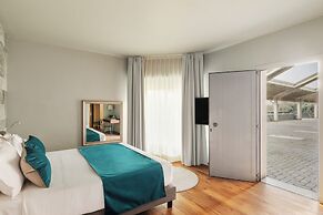 Living Hotel