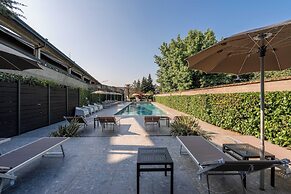 Living Hotel