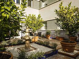 ibis Granada