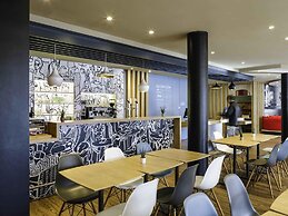 ibis Granada