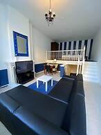 Hotel Bridges House