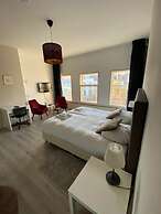 Hotel Bridges House
