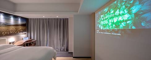 Oasis Avenue – A GDH Hotel
