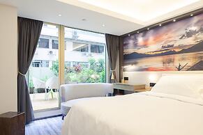 Oasis Avenue – A GDH Hotel