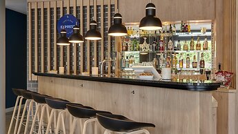 Holiday Inn Express Köln-Mülheim by IHG