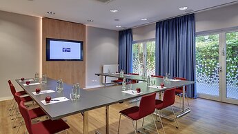 Holiday Inn Express Köln-Mülheim by IHG