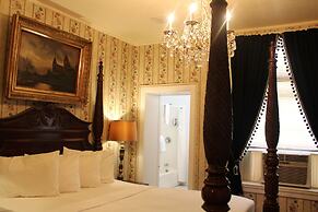 Copper Queen Hotel