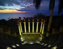 Hotel Villa Caletas