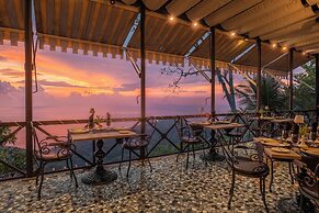 Hotel Villa Caletas
