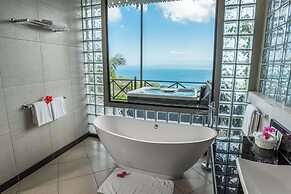 Hotel Villa Caletas