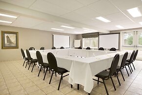 Days Inn by Wyndham Orillia